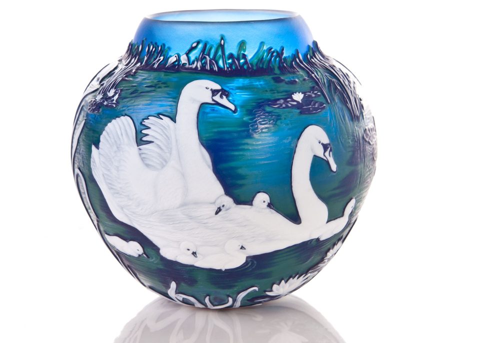 Swan Riverbank Vase