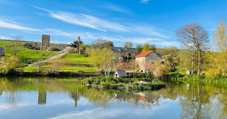 Artisan shops, studios and café in Abbotsbury Dorset